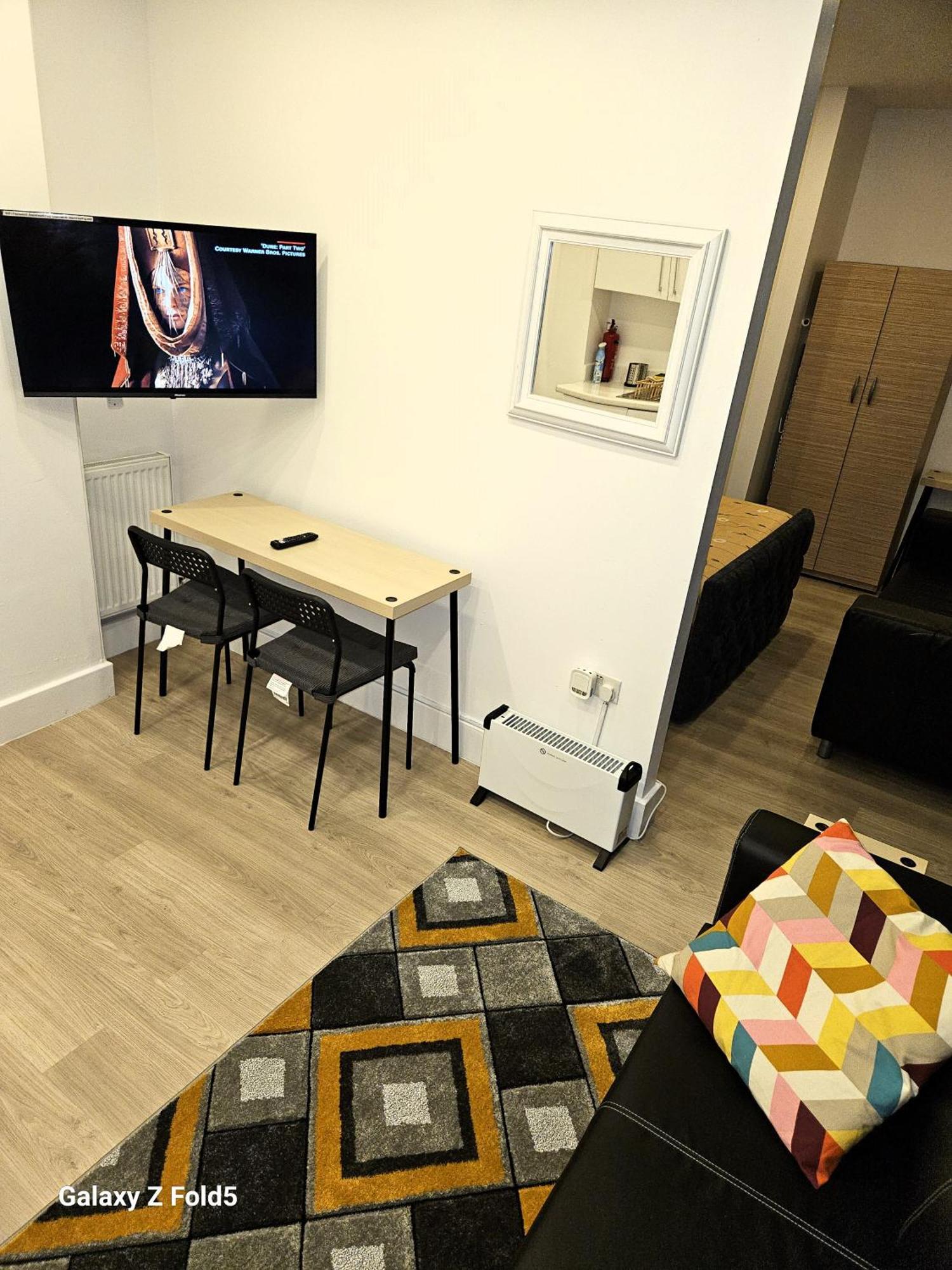 Sleephouse Partying Is Not Allowed Pls Appartement *