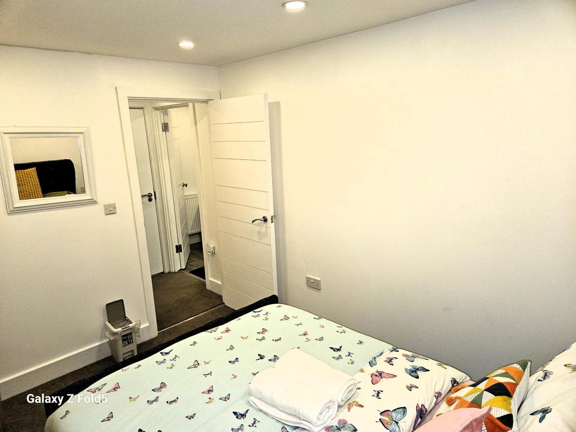 Sleephouse Partying Is Not Allowed Pls Apartment